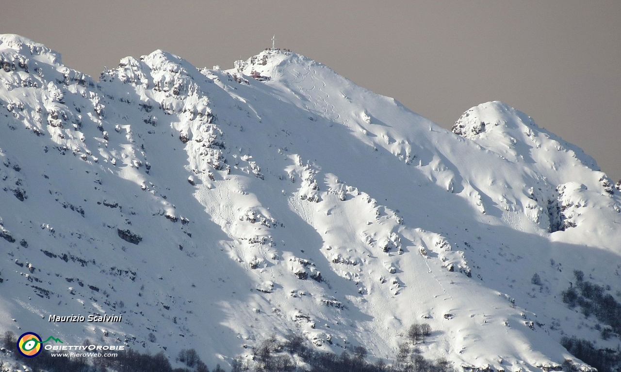 39 Vetta del Resegone, Punta Cermenati. Quanta neve..!!.JPG